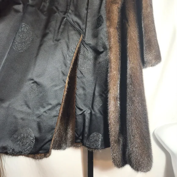Dicker and Dicker Authentic Mink Fur Coat in Dark Brown Bev. Hills New York